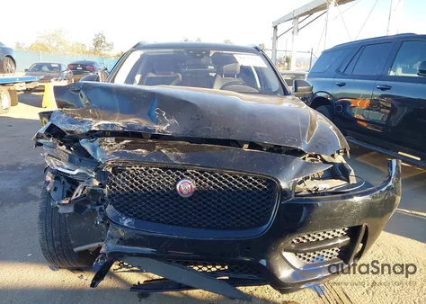 2018 Jaguar F-Pace 25T R-Sport из США, поврежденный, VIN SADCL2FX1JA294593